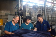 特整丙班氣流機組：三人七個機臺，班產三萬五